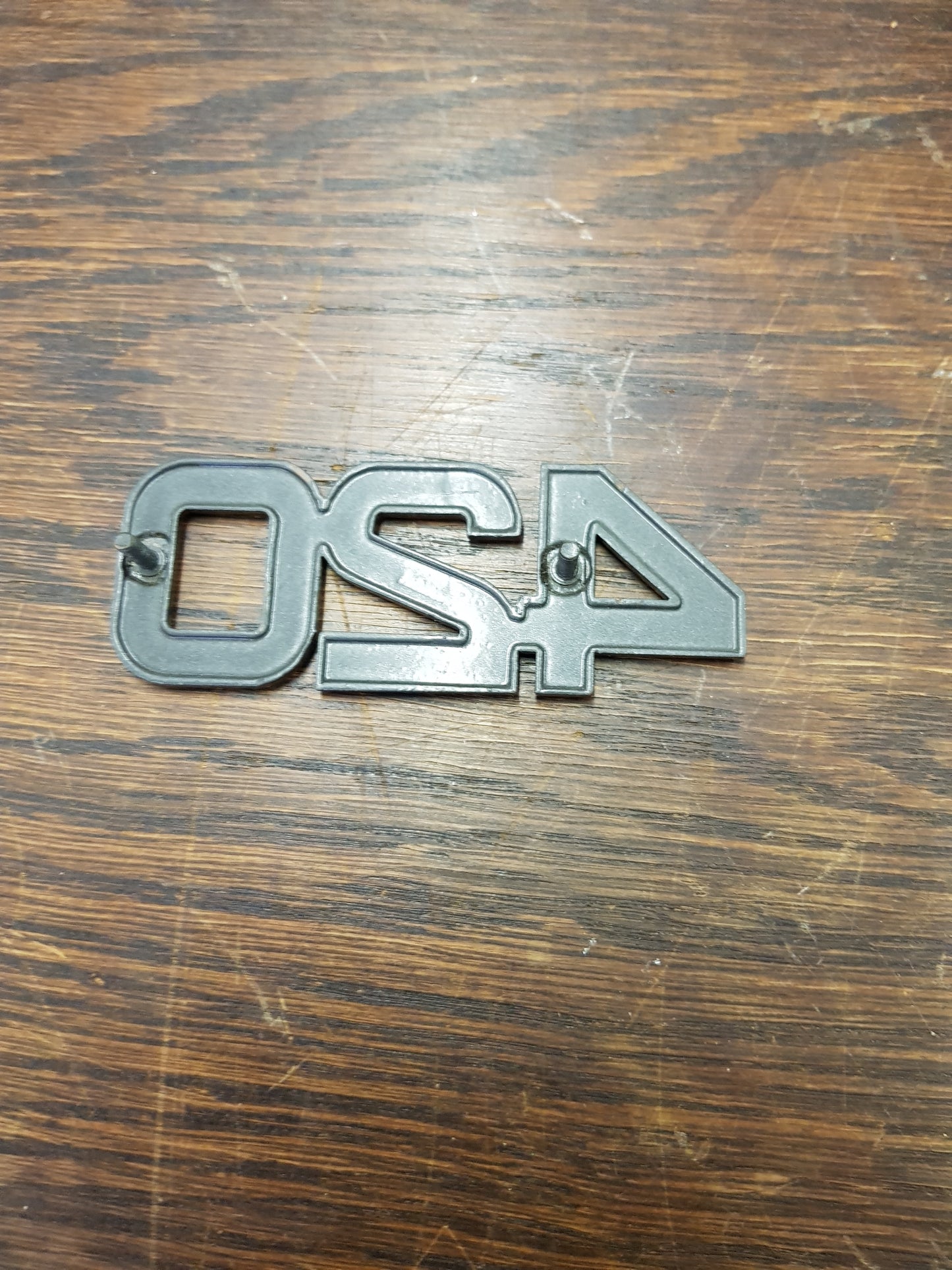 Maserati 420 Emblem new