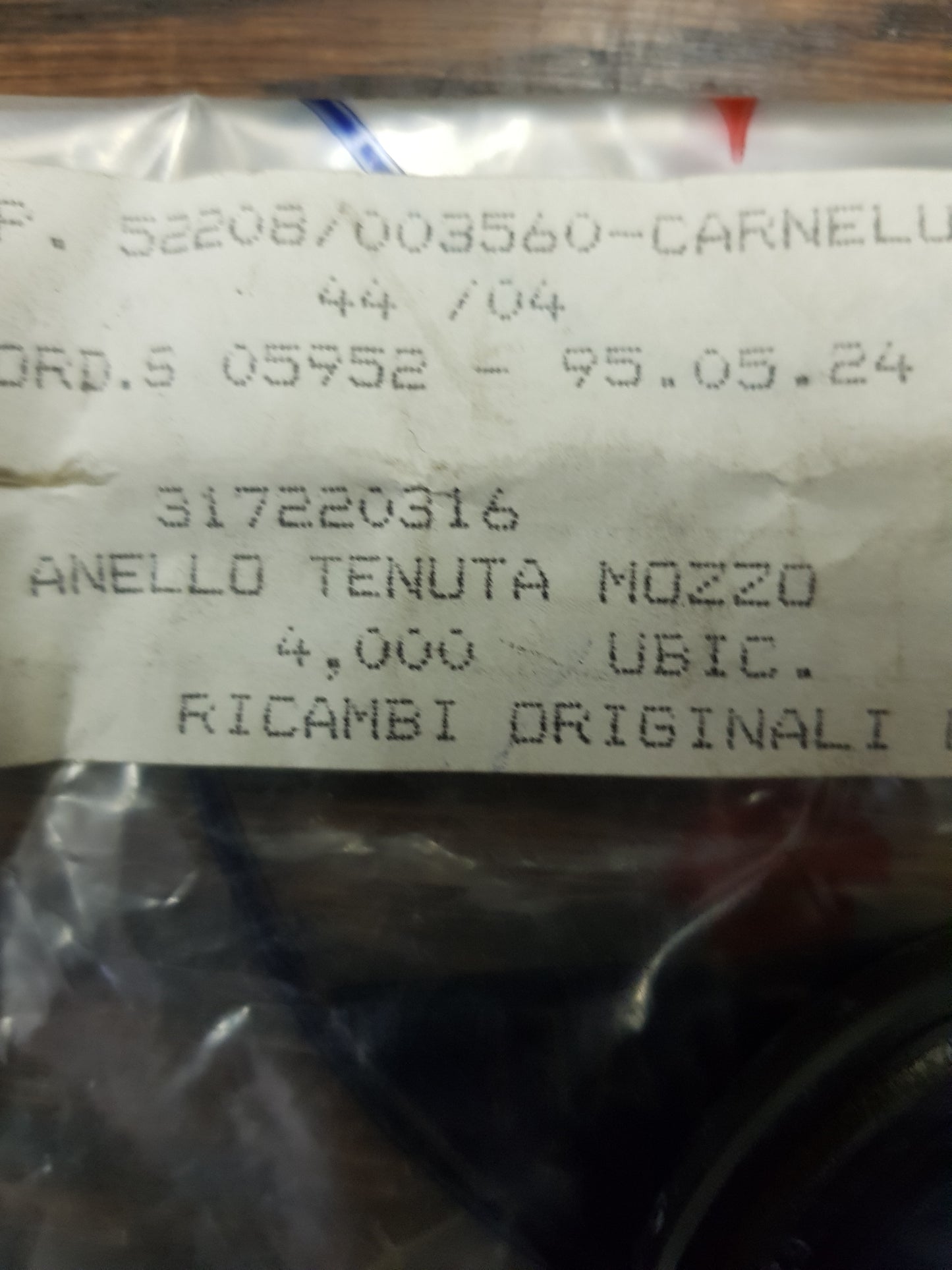 317220316 verschiedene Maserati Modelle Dichtring Vorderradlager