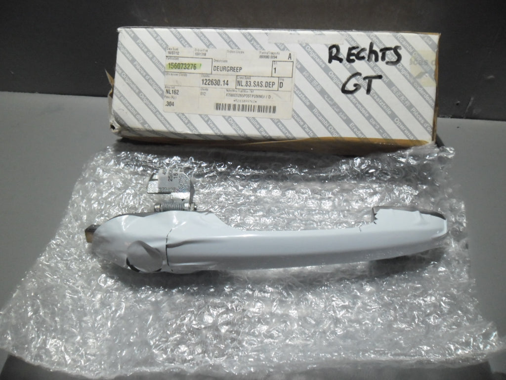 156073276 Alfa GT right door handle