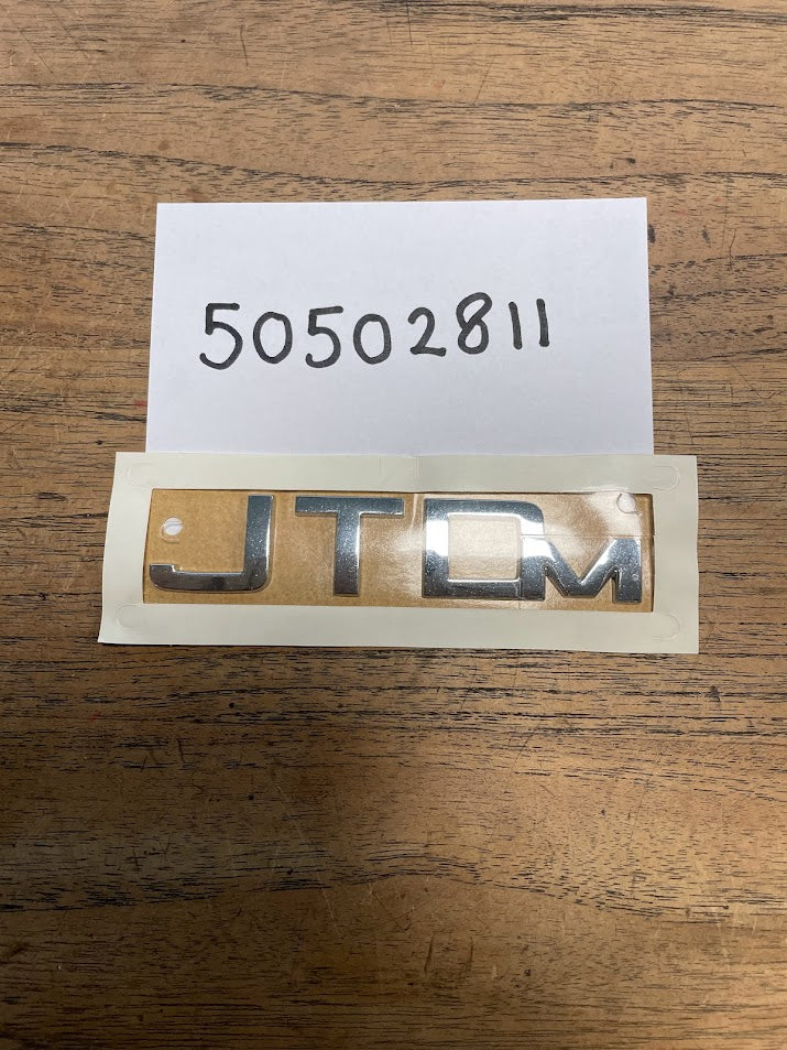 50502811 Alfa Romeo 159 JTDm emblem