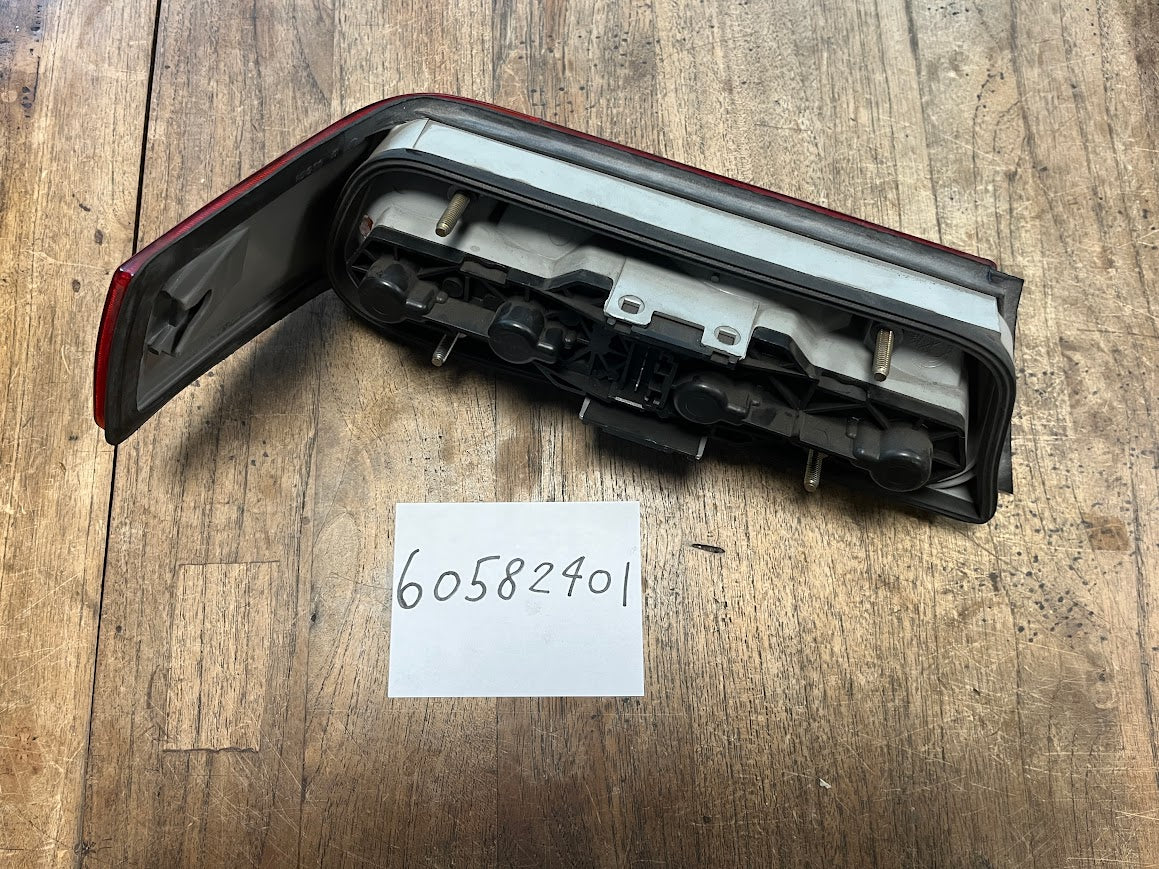 60582401 Alfa Romeo 33 Right tail light