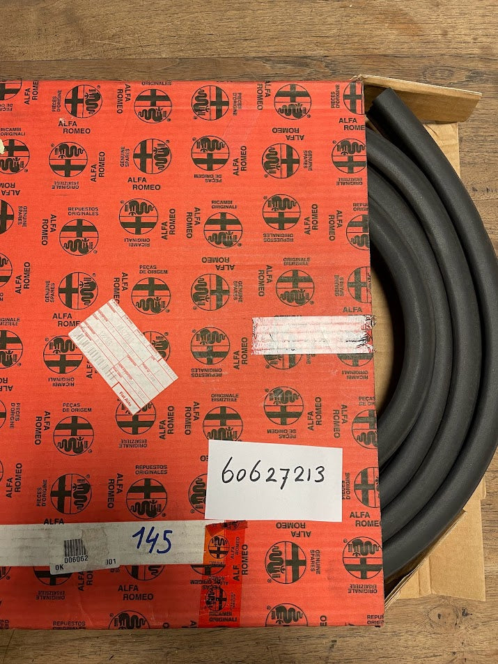 60627213 Alfa Romeo 145 left front door pillar rubber