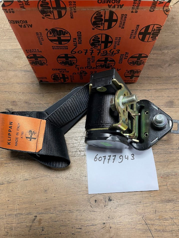 60777943 Alfa 33 Front right seat belt
