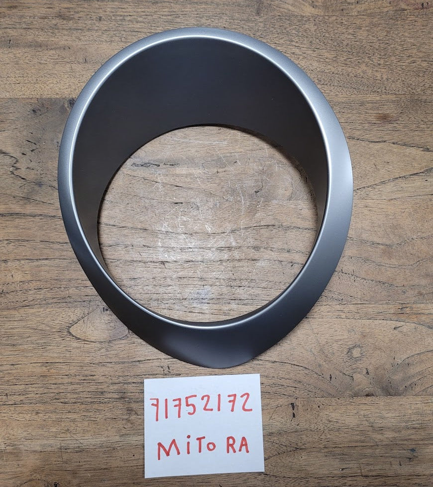 71752172 Alfa Romeo Mito rechter Rücklichtrahmen