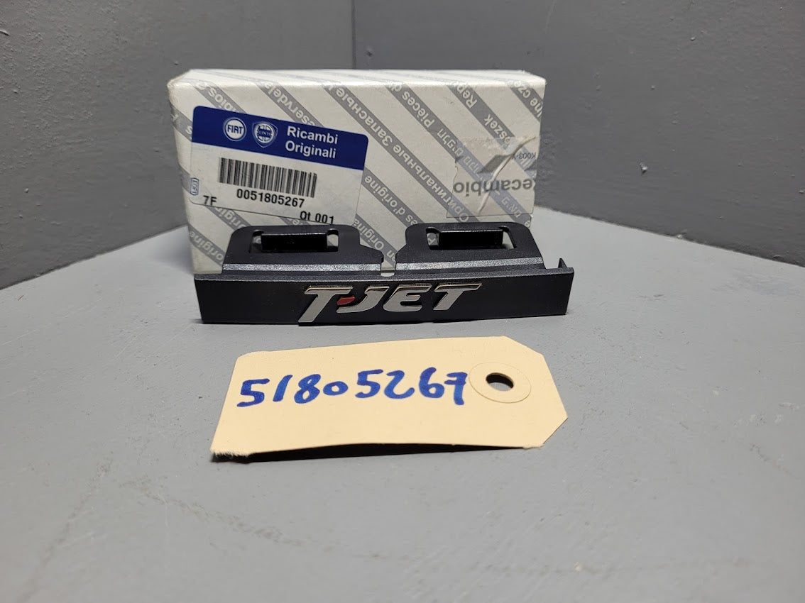 51805267 Fiat Grande Punto emblem