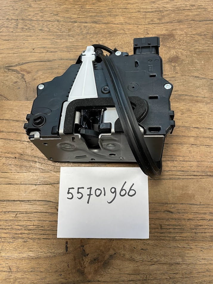 55701966 Fiat Grande Punto door lock R/R