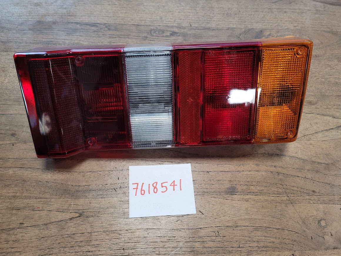7618541 Lancia Y10 Rückleuchte links 1988-1992