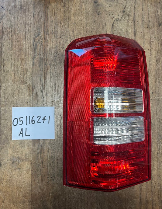 05116241AL Jeep Patriot Linker achterlicht