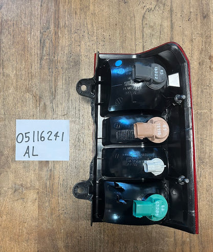 05116241AL Jeep Patriot Linker achterlicht