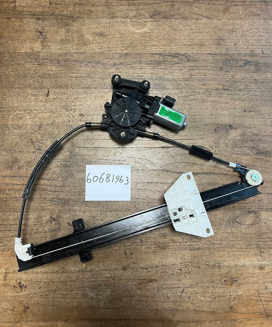 60681963 Lancia Thesis Raammechanisme linksachter