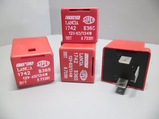82435154 Lancia Thema 8.32 relais