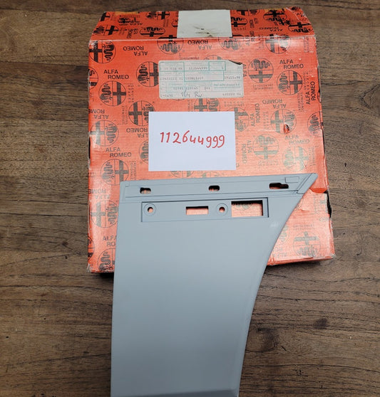 112644999 Alfa Romeo 164 sierstuk rechtsvoor