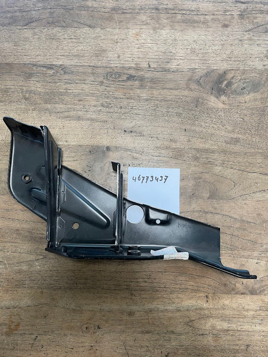 46773437 Alfa Romeo GTV / Spider versterking chassis