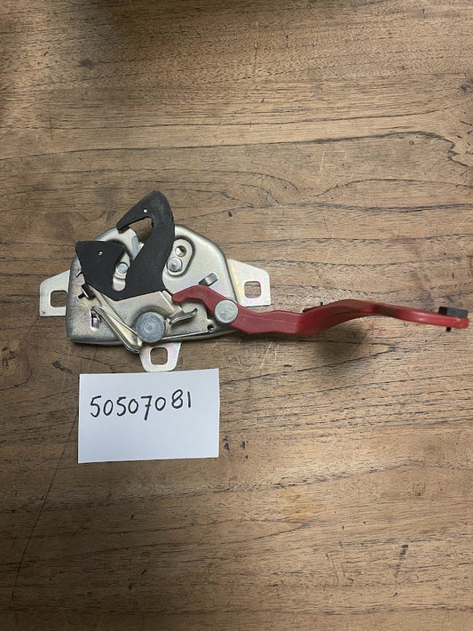 50507081 Alfa Romeo 147 motorkapslot