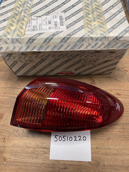 50510220 Alfa Romeo 147 achterlicht rechts buiten