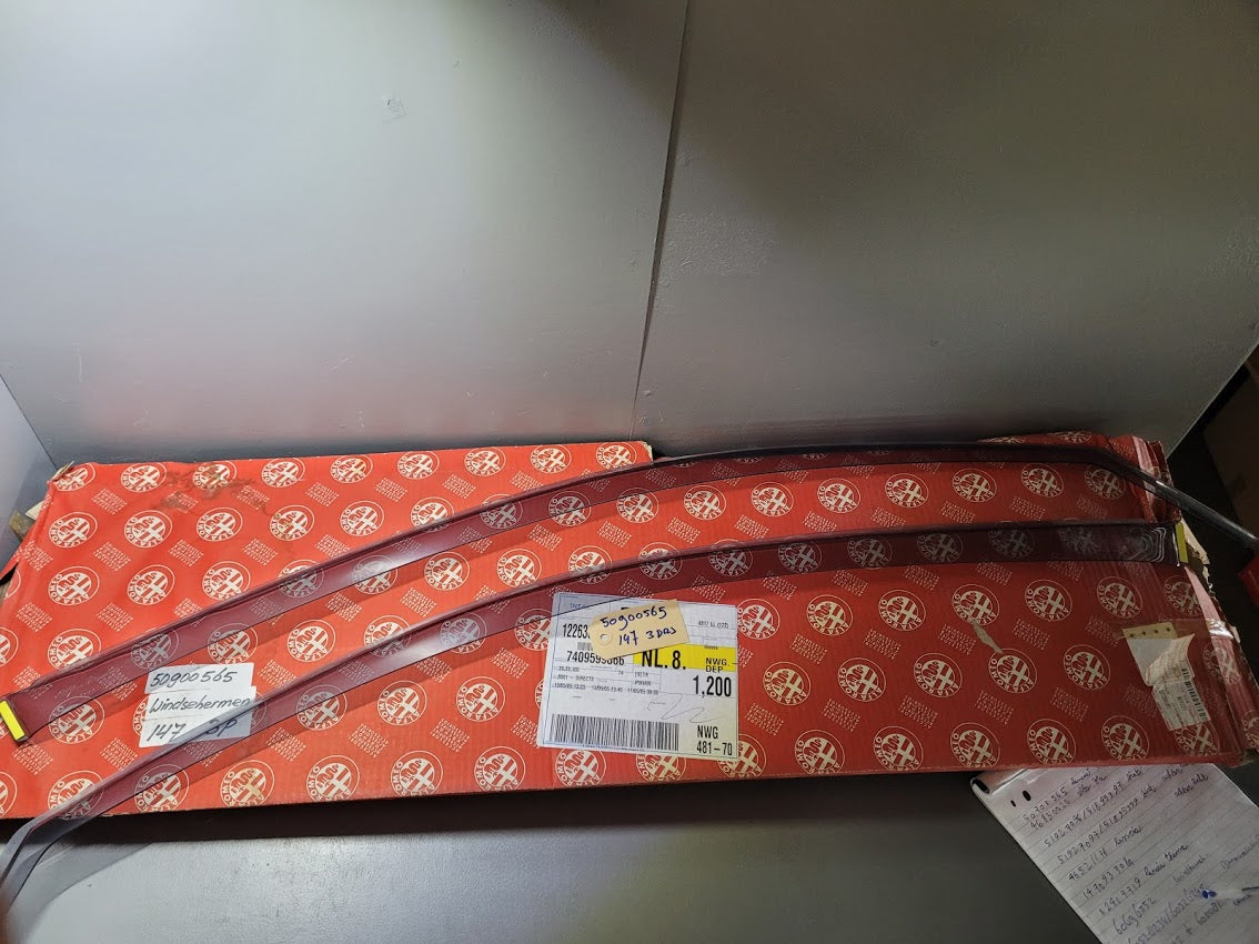 50900565 Alfa Romeo 147 windschermen (3 drs)