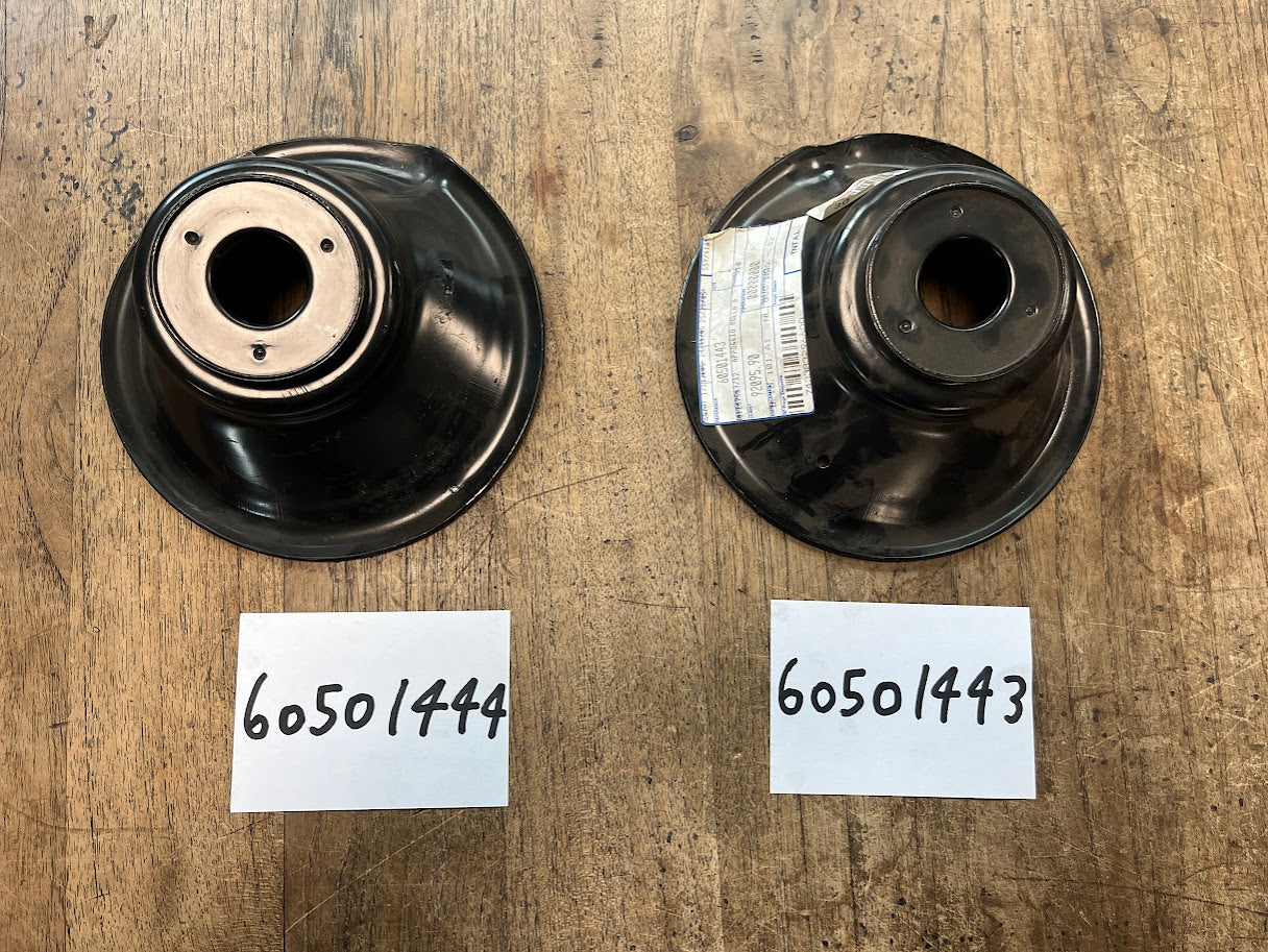60501443 / 60501444 Alfa Romeo 33/164 Veerschotel set