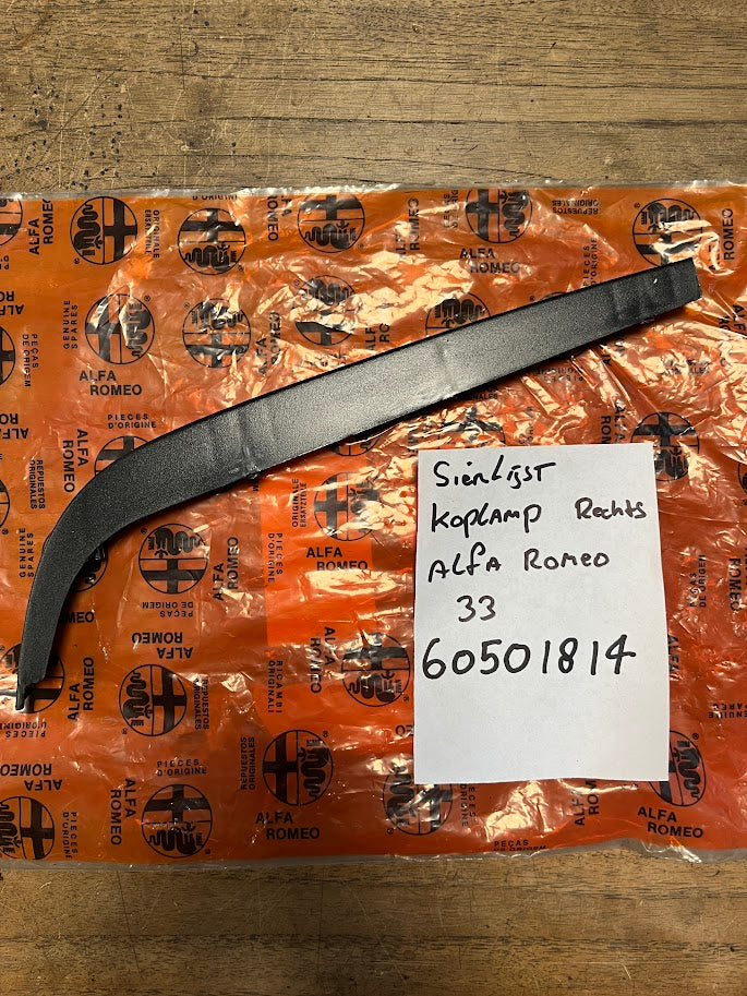 60501814 Alfa Romeo 33 Sierlijst koplamp rechtsvoor