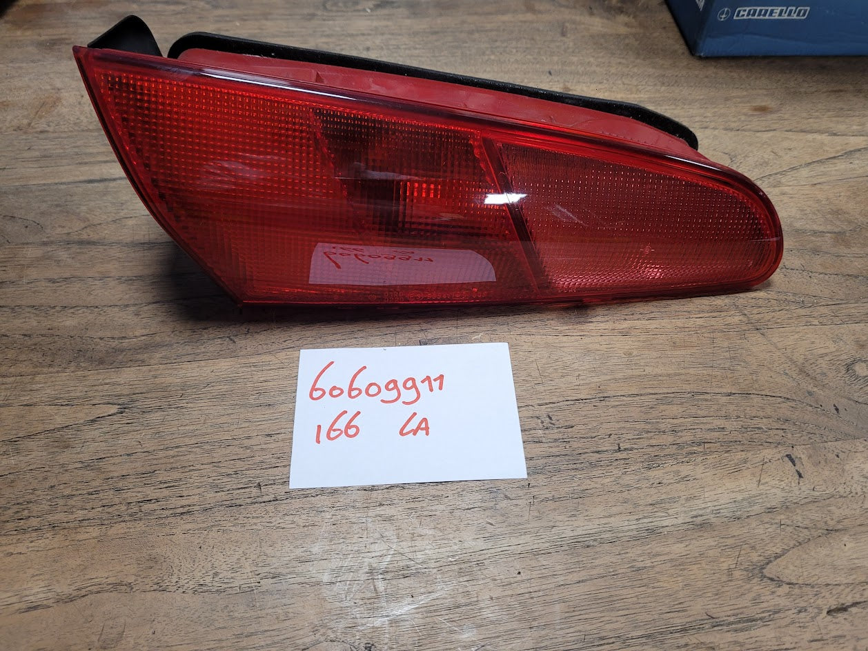 60609911 Alfa Romeo 166 achterlicht links binnenste