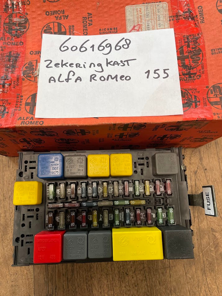 60616968 Alfa 155 zekeringkast