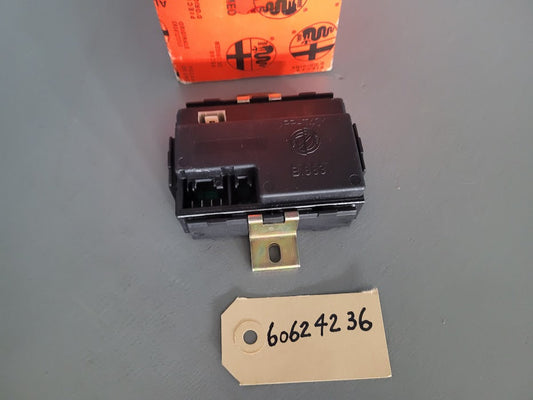 60624236 Alfa Romeo 145 / 155 / 164 / GTV Spider elektronische raamregelaar