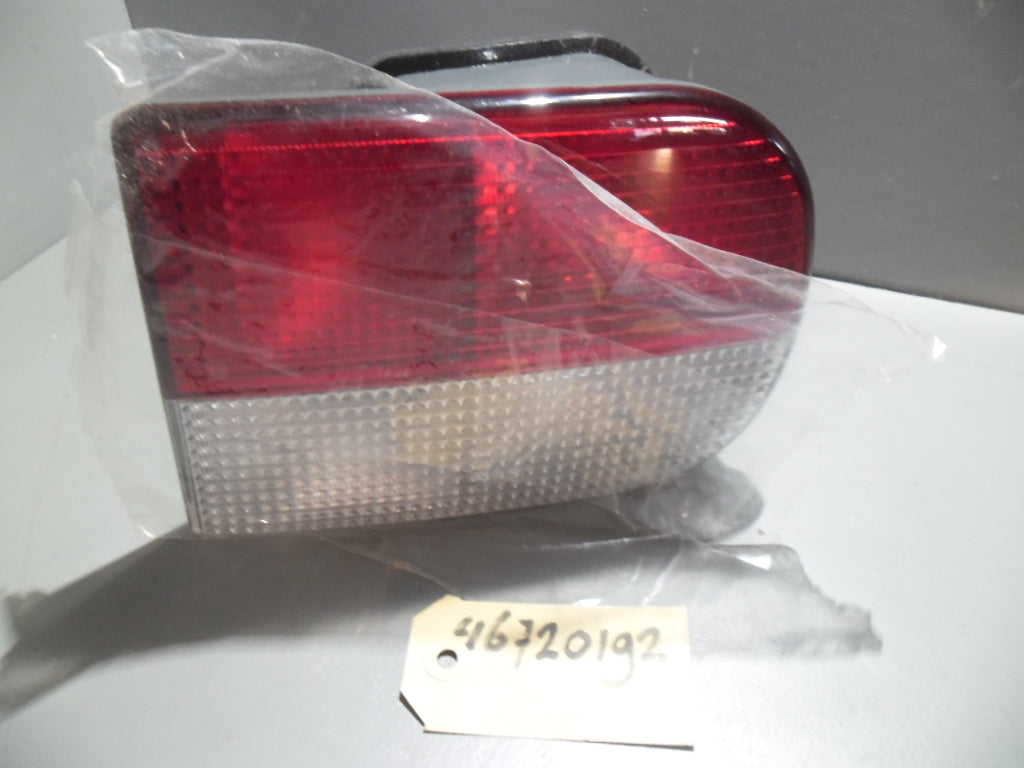 46720192 Fiat Punto cabrio achterlicht
