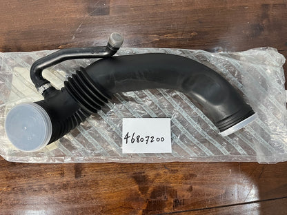46807200 Fiat Stilo 2.4 20v Luchtslang