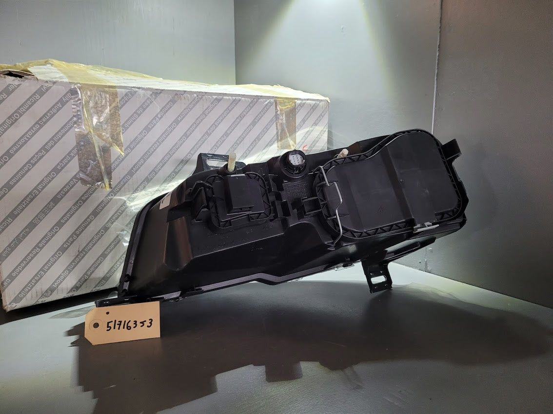 51716353 Fiat Stilo koplamp rechtsvoor