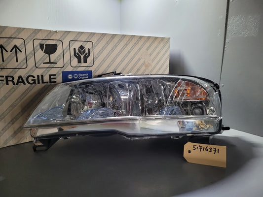 51716371 Fiat Stilo koplamp linksvoor (5 Drs)