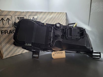 51716371 Fiat Stilo koplamp linksvoor (5 Drs)