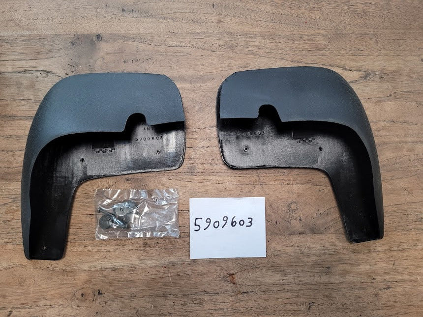 5909603 Fiat Marea spatlappen set voorzijde