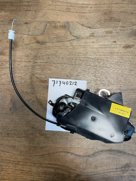 71740212 Fiat Croma deurgreephouder