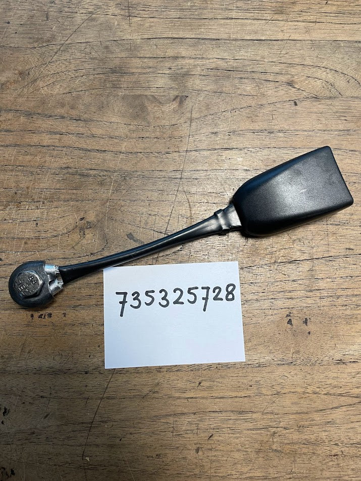 735325728 Fiat Doblo gordelslot