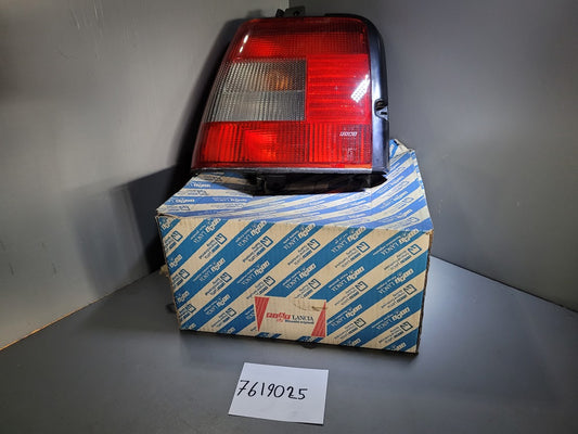 7619025 Fiat Tempra achterlicht links