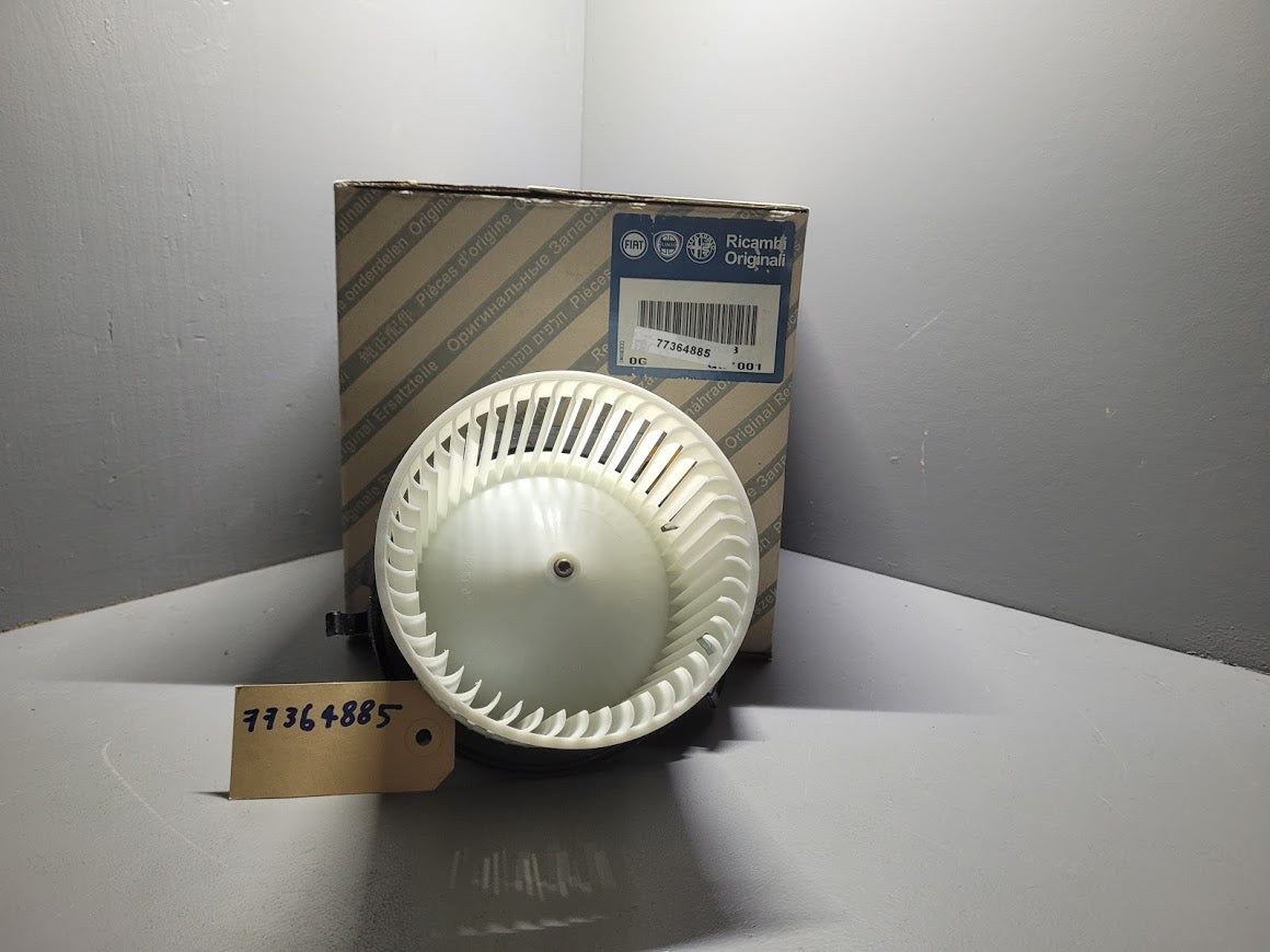 77364885 Fiat 500/Panda kachel motor