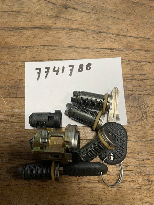 7741788 Fiat Tipo / Tempra Sloten set