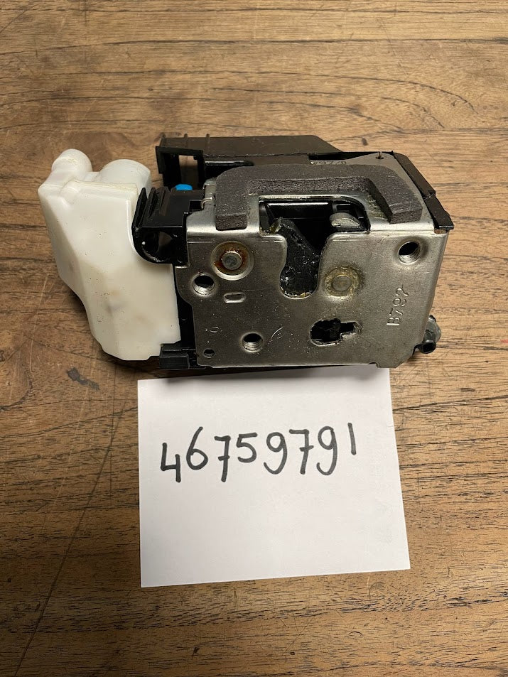 46759791 Lancia Y portierslot R/V