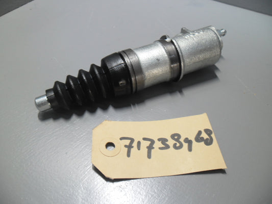 71738468 hulp koppeling cylinder Lancia Thema 8.32