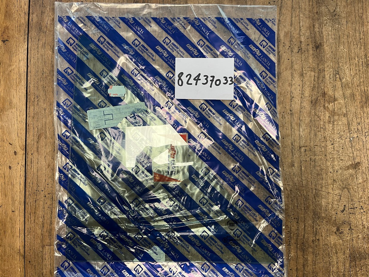82437033 Lancia Dedra / Delta II Ruit linksachter