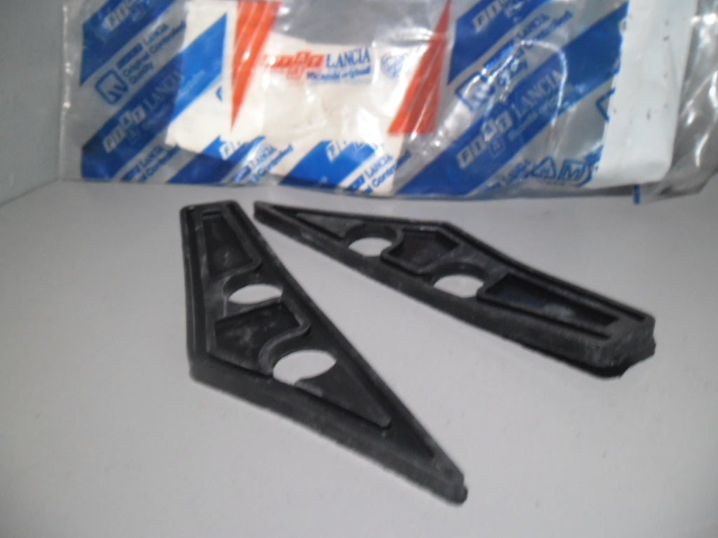 82466454 & 82466455 Lancia Integrale dakspoiler pakkingset